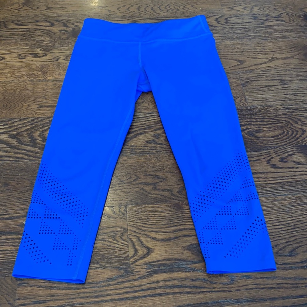 Athleta Girl Capris With Mesh Texture (Girls 8-10) - Electric Blue